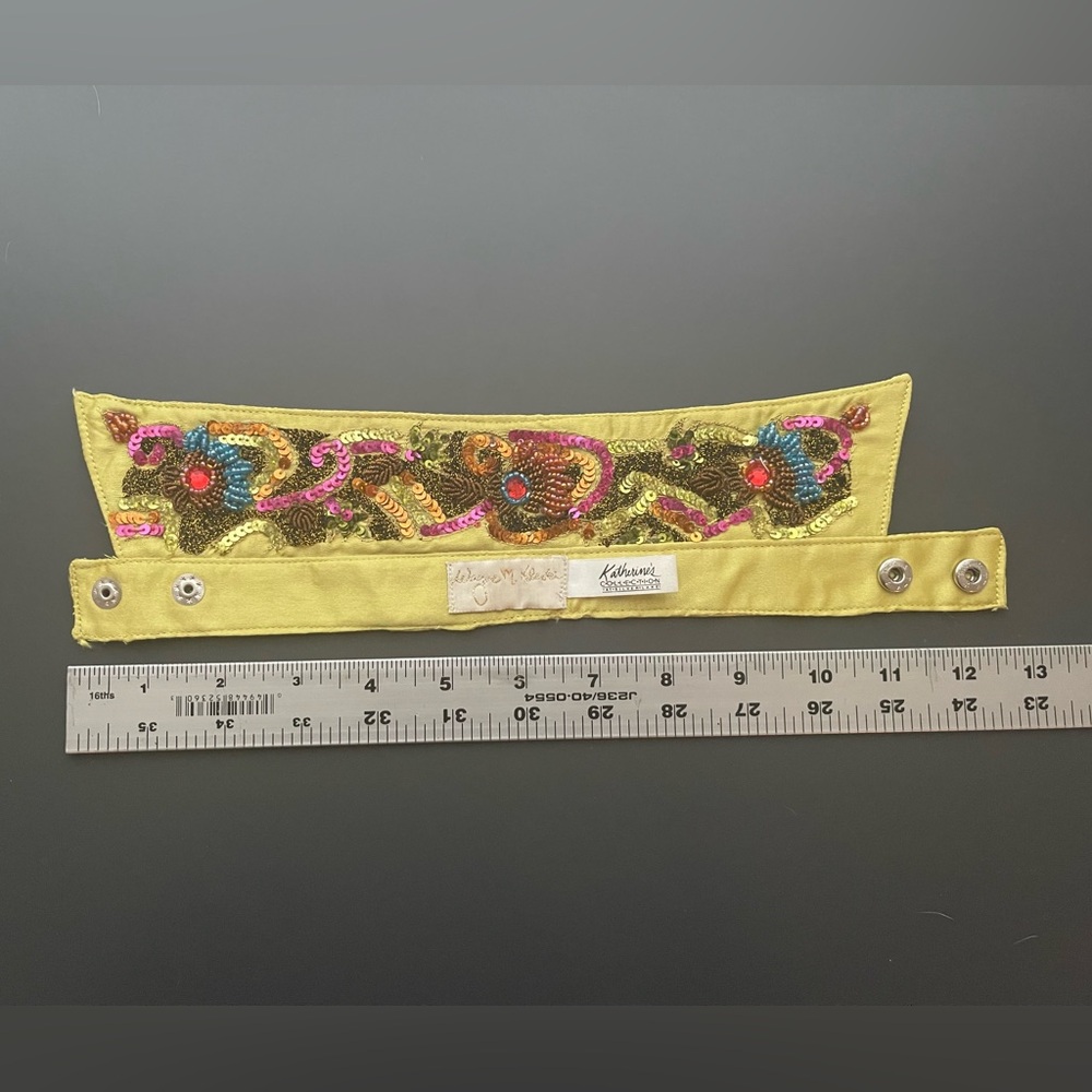New Rare Vintage Katerine Collectibles Wayne Kelski Beaded pet collar small